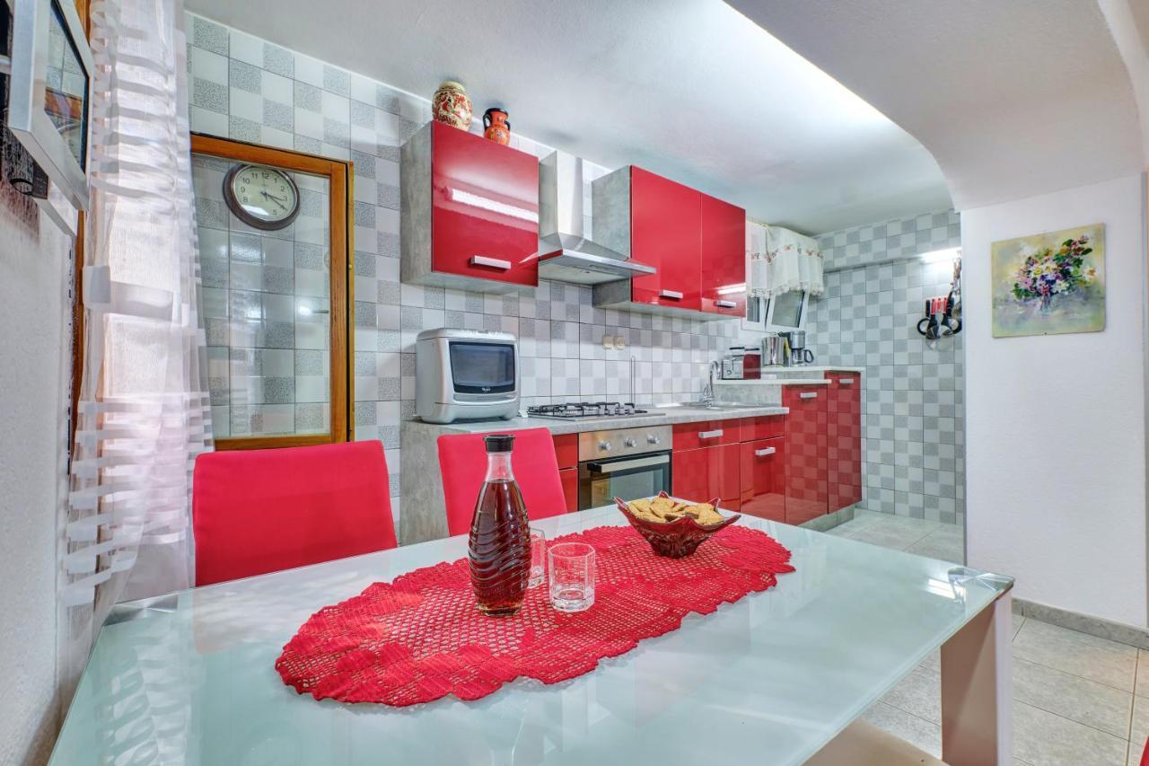 Apartmani Rukonic Aleksandar Nerezine Exterior foto
