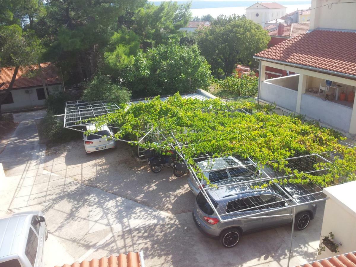 Apartmani Rukonic Aleksandar Nerezine Exterior foto